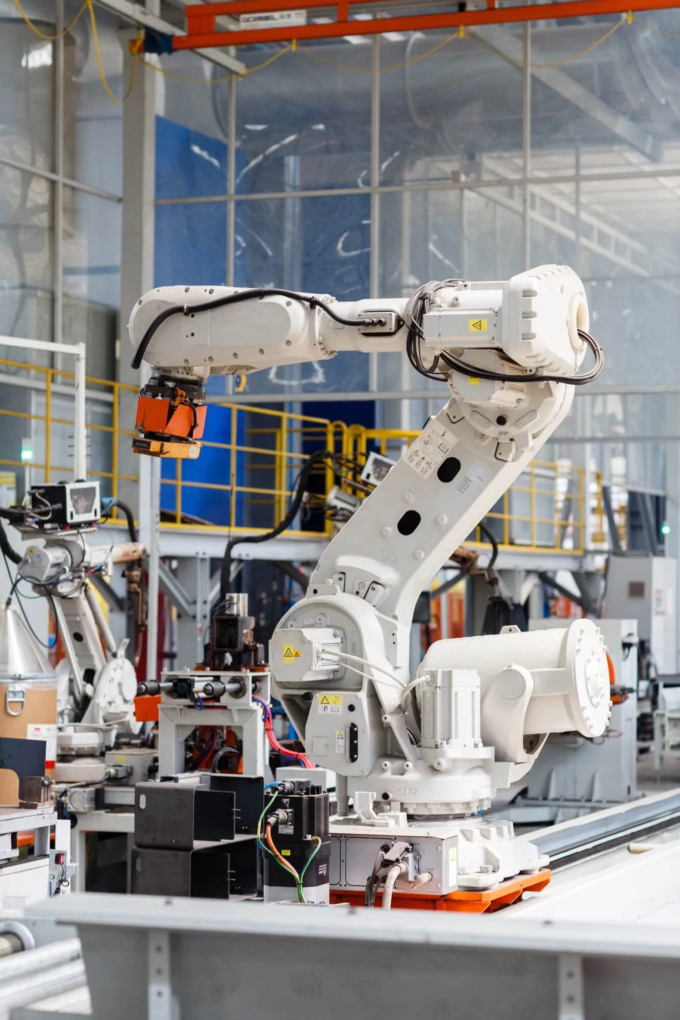 未来数字孪生与智能制造概念图